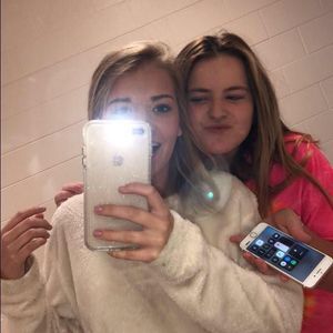 Meet your Posher, Carlie